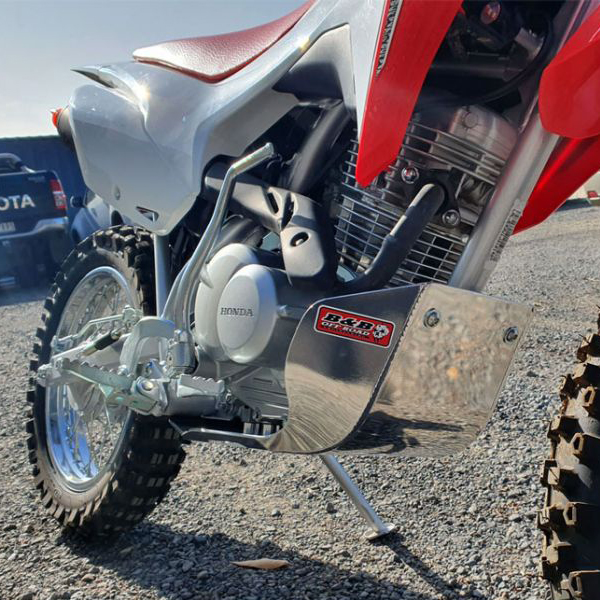 美しい輝きを放つ、CRF125F用バッシュプレートが再入荷！ | DIRTSPORTS